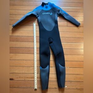 NWT Boys O’Neill Wetsuit 4/3